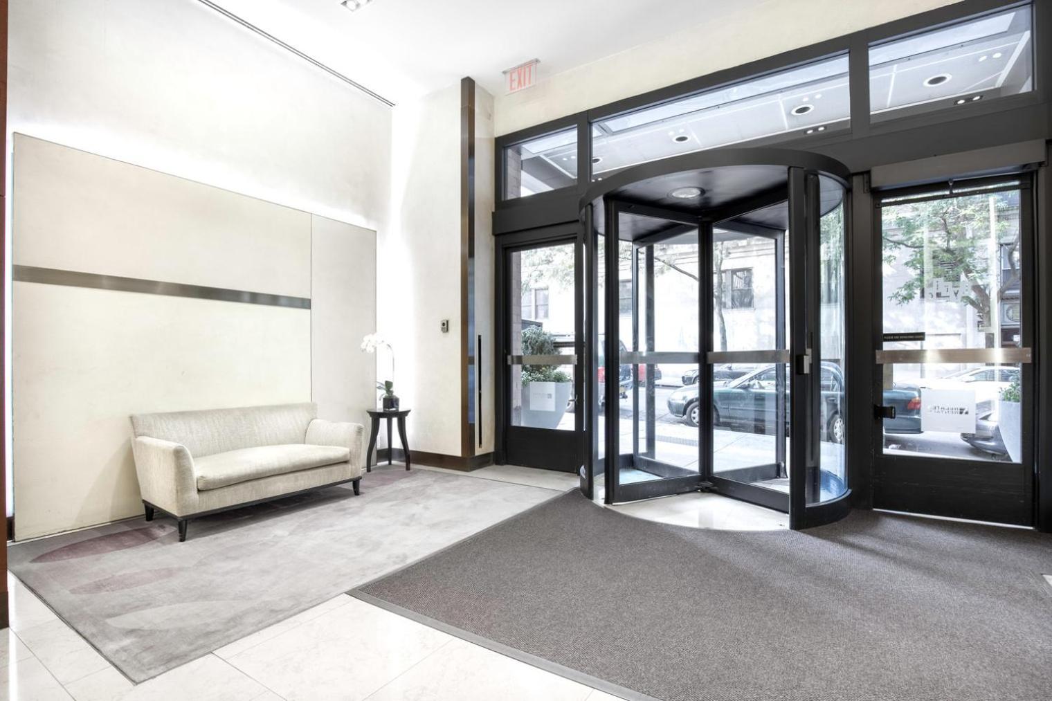 Appartement Upper West Side 1br W Doorman Nr Park Nyc-1219