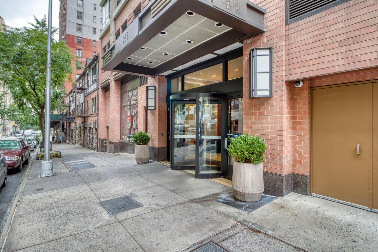Appartement Upper West Side 1br W Doorman Nr Park Nyc-1219 *